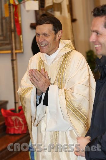 2013.03.21_11.15.44_02.jpg - Abt Berthold freut sich: er sieht recht jung aus für einen "Abbas emeritus"!