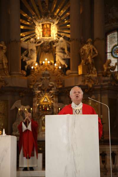 Firmung 08h Pfarrer Franz Hörmann.