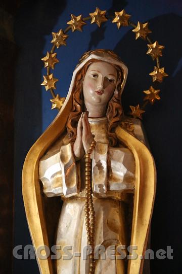 2013.11.10_14.25.39.jpg - Maria in einer Seitenkapelle.