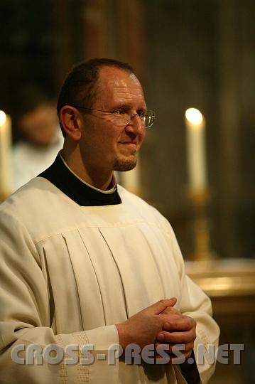 2008.04.24_11.42.50_01.JPG - berglcklicher Rektor Dr. P.Karl Wallner.  Er bildete die werdende Priester in Theologischen Hochschule aus.