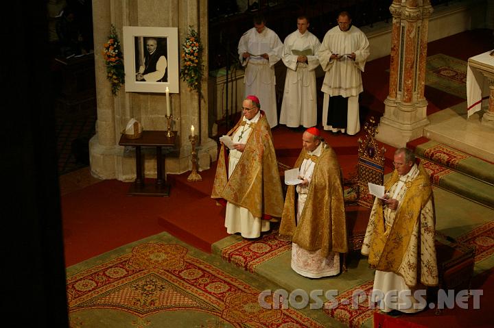 2008.11.15_19.23.18.JPG - Abt Henckel-Donnersmark, Kardinal Schnborn und Prior Feurstein