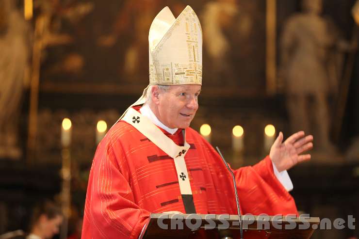 2014.09.14_16.41.54.jpg - Kardinal Schönborn