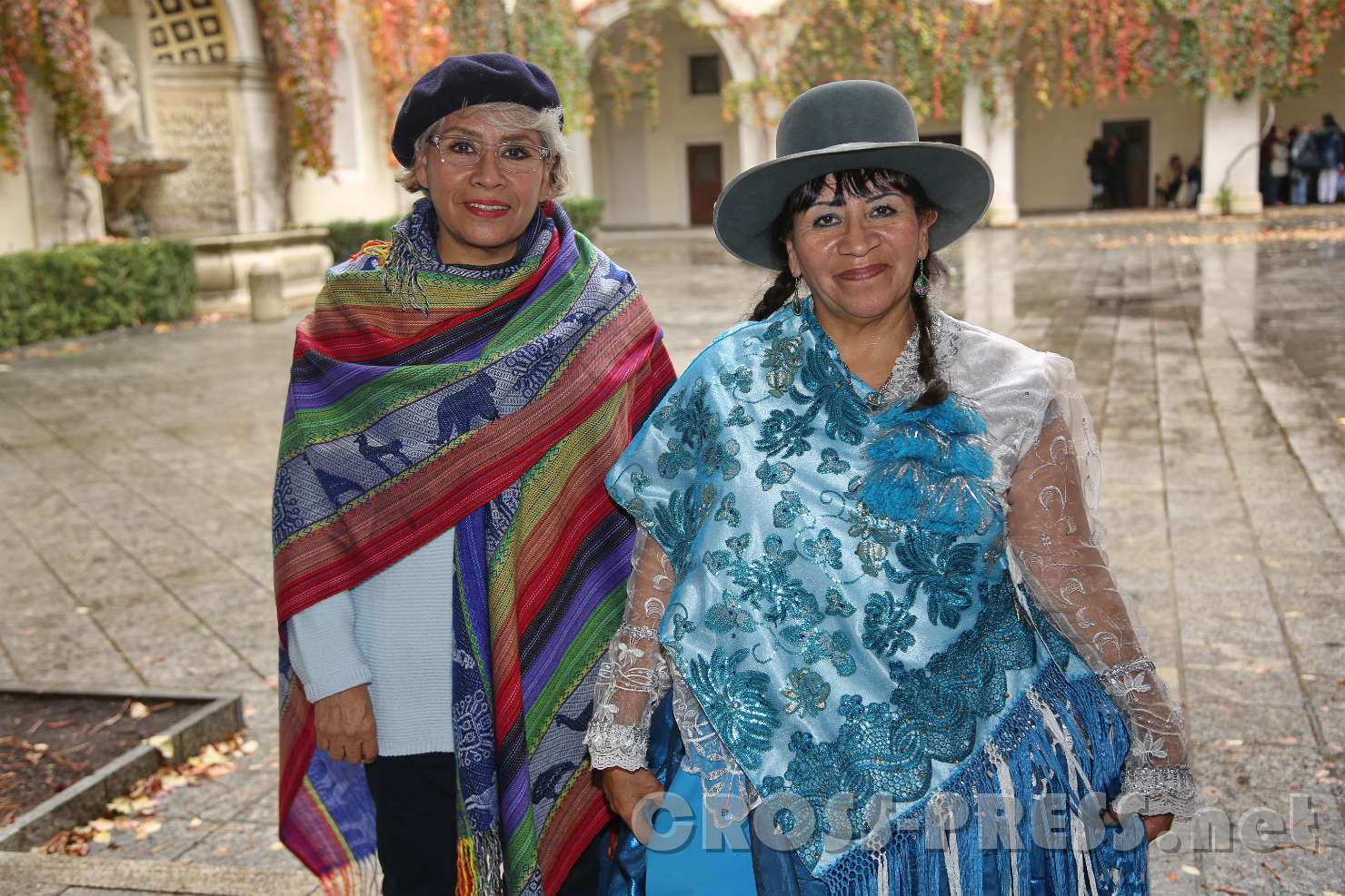 2017.10.22_12.31.58.jpg - Damen aus Bolivien.
