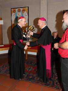 FriedensRose Verleihung 2019 Erster Empfänger ist der kasachische Weihbischof Dr. Athanasius Schneider.
