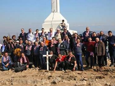 "Muževi katolici" u Međugorju Međugorje, 26-27.03.2022 Udruga " Muževi katolici ", predvođena Veseljkom Kraljem, hodočastila je povodom blagdana...