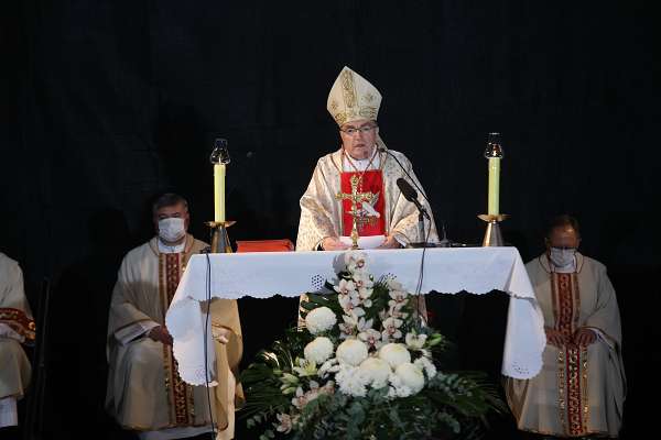 Sv.misa na Sisvete sa kard. Bozanićem na Mirogoju propovijed, kardinal Bozanić
