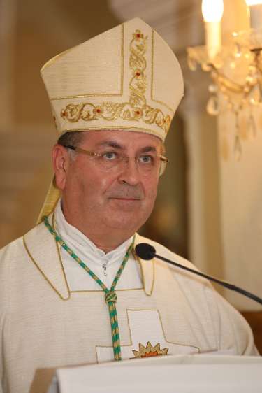 Krizma u Završju Propovjed, biskup Ivan Šaško
