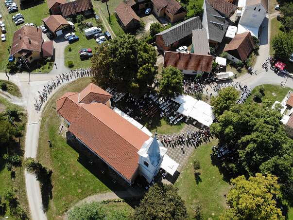 Velika Gospa u Novigradu Procesija