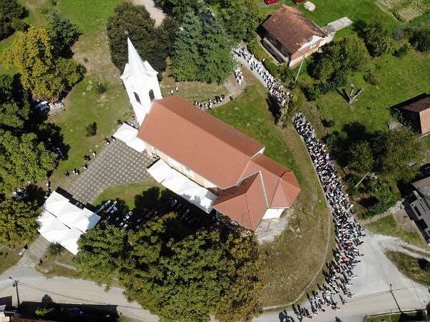 Velika Gospa u Novigradu Procesija