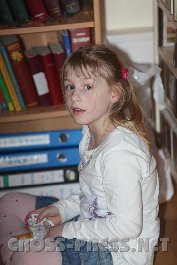 2010.02.20_15.35.56.jpg - Viktoria begleitete ihren Papa ins Studio.