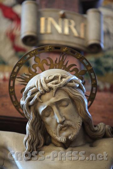 2011.04.02_17.28.43.jpg - Kruzifix in der Stiftkirche.