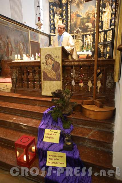 2016.12.08_13.39.29_00.JPG - Predigt von Pater Francesco Kohlmeyer.