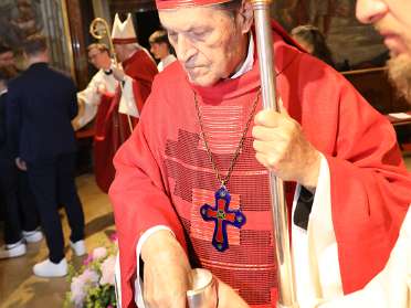 Salbung durch Altabt Berhold
