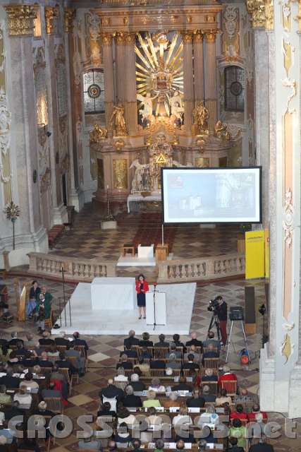 2014.06.03_18.43.15.jpg - Anlässlich des Jubiläumsjahres 50 Jahre "Basilica Minor" und 400 Jahre Gnadenbild wurden Projekte und Aufgaben des 'Vereins Basilika Sonntagberg' vorgestellt.