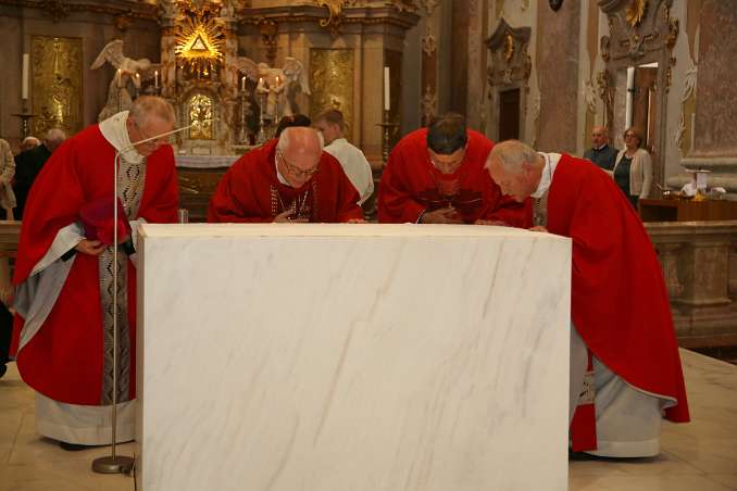 Firmung am Sonntagberg 10h30 Altar-Verehrung