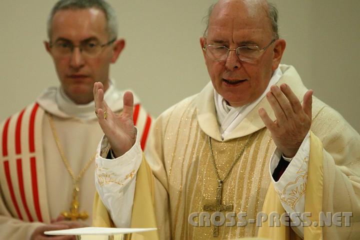 2008.10.02_11.13.20.JPG - Weihbischof Leichtfried und Bischof Kng