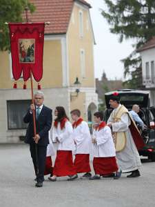 Erstkommunion 2018 in Wolfsbach Prozession