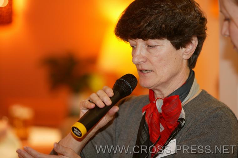 06.04.01_174 Lic. Maria Prügl, Familienreferat Salzburg, Präsentation verschiedener Kinder-Initiativen