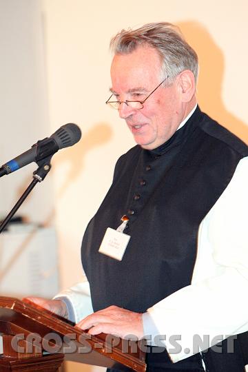 2009.11.20_14.54.29.jpg - Prof.Dr.P. Norbert Stigler, Vorstand des Instituts fr Praktische Theologie, des Organisators der Tagung.