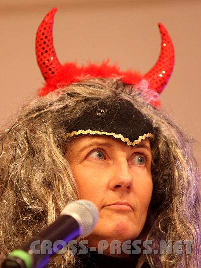 2010.02.28_15.28.55.jpg - Ursula Knig als "Unterteufel", nach C.S. Lewis.