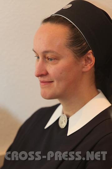 2010.02.28_09.39.38.jpg - Schwester Gertraud Evanzin ist bekannt fr ihre guten Vortrge und Seminare.