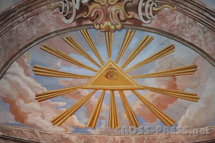 2011.05.07_11.23.27.jpg - Gott wurde oft als alles sehendes Auge in einem Dreieck, dem Symbol für Dreifaltigkeit, dargestellt.