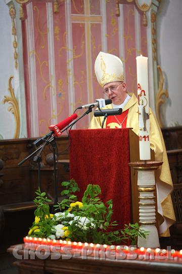 2011.05.07_16.32.57.jpg - Helige Messe zelebrierte und predigte Familien- und Diözesanbischof DDr. Klaus Küng.