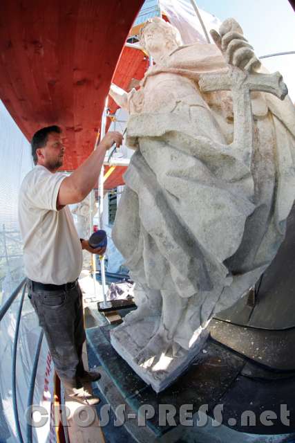 2016.08.08_09.17.30.JPG - Statue des hl. Petrus wird restauriert.