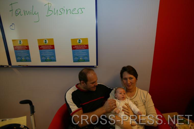 06.11.05_055 Verein 'Family Business' vermittelt Kinderbetreuung. http://www.kinderbetreuung.at